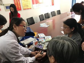中醫藥伴您健康行——頤景園社區醫藥健康咨詢活動紀實
